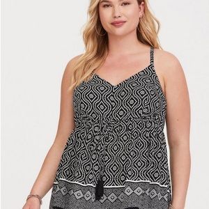 Torrid Size 0 Black & White Border Print Challis Cami Zipper Detail Back